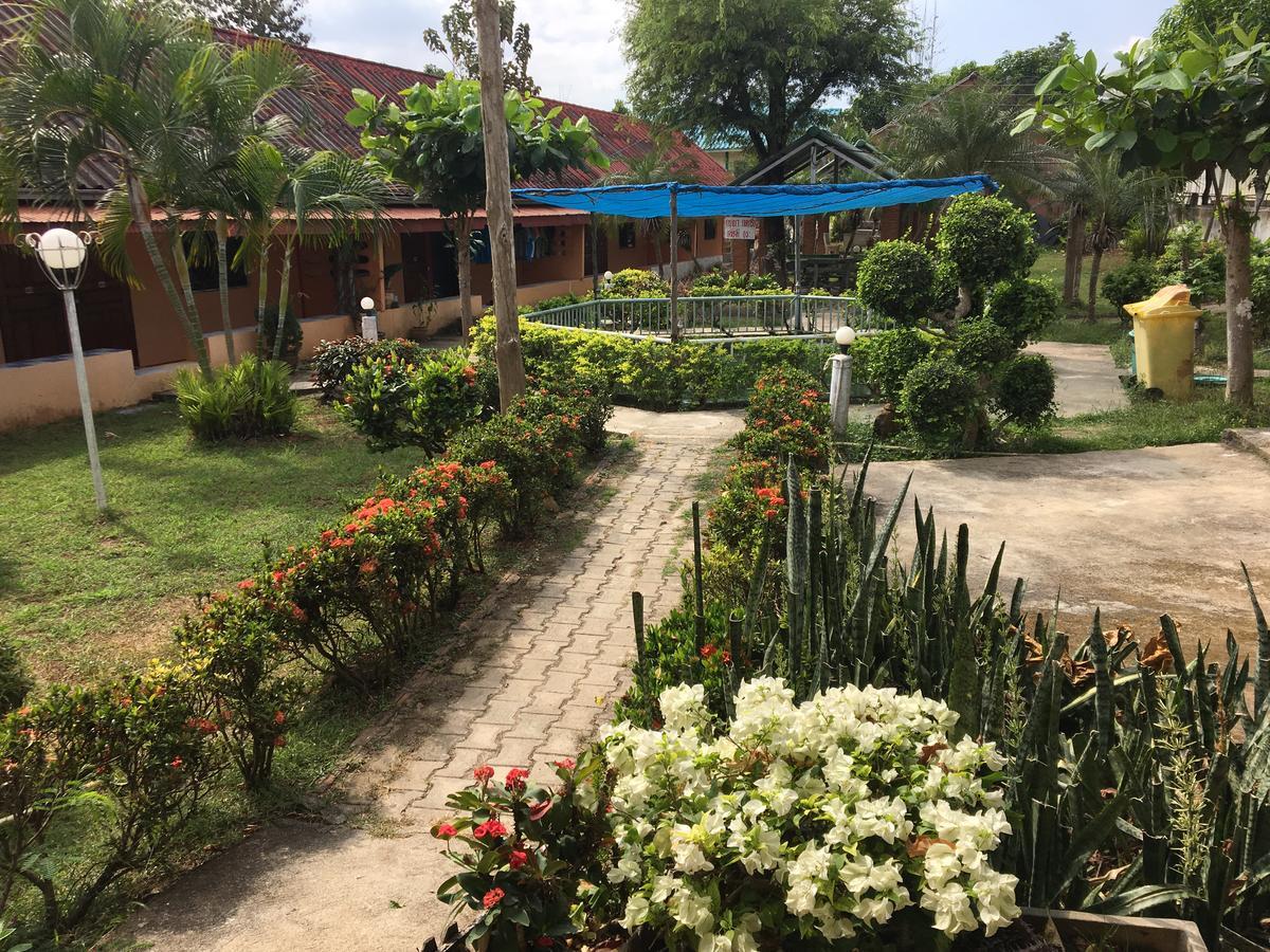 Sunshine Guesthouse Mae Sot Dış mekan fotoğraf
